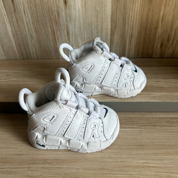 Infant Nike Air More Uptempo Sneaker - Picture 1 of 3